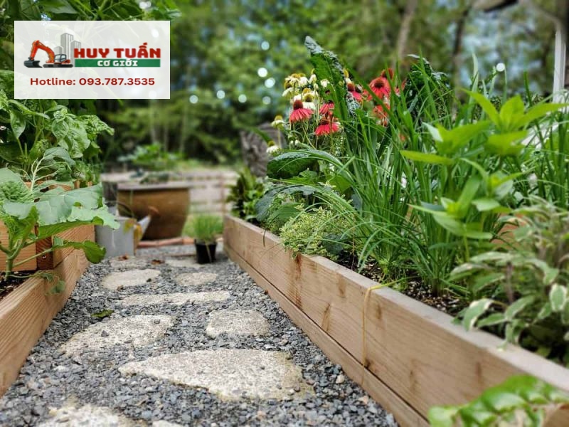 Vật liệu như gỗ, đá có thể tái sử dụng cho sân vườn